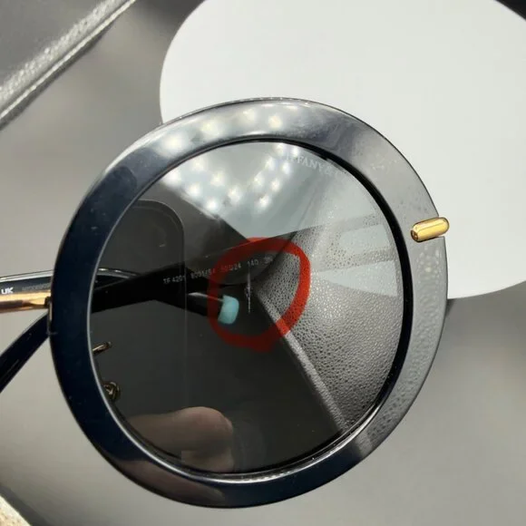 Tiffany & Co TF 4201 8001/S4 Black Round Sunglasses Grey Lens 50 24 140 SCRATCH - Picture 3 of 16